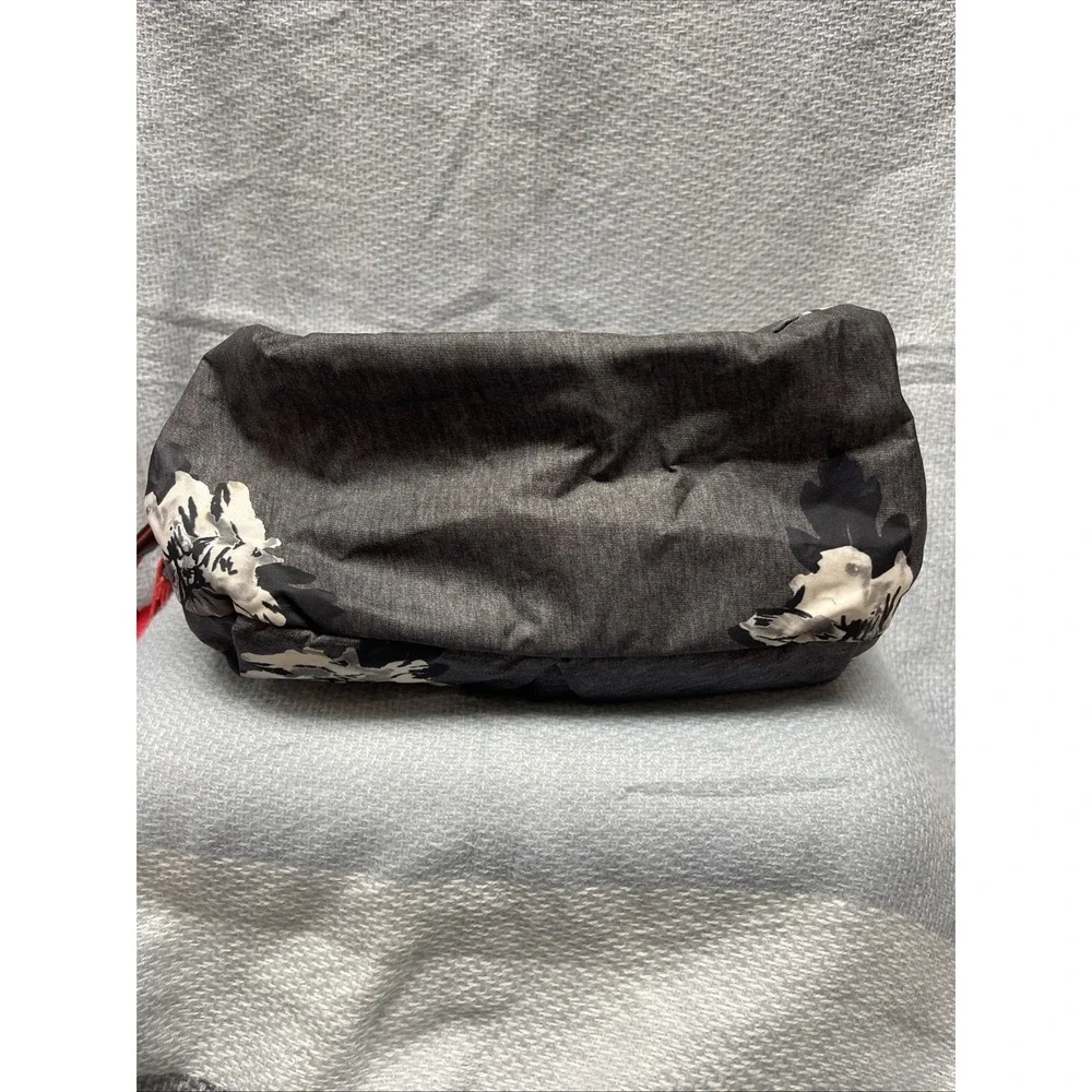 RARE Lululemon Festival Bag Gray With White And Black Flowers Pink Strap
